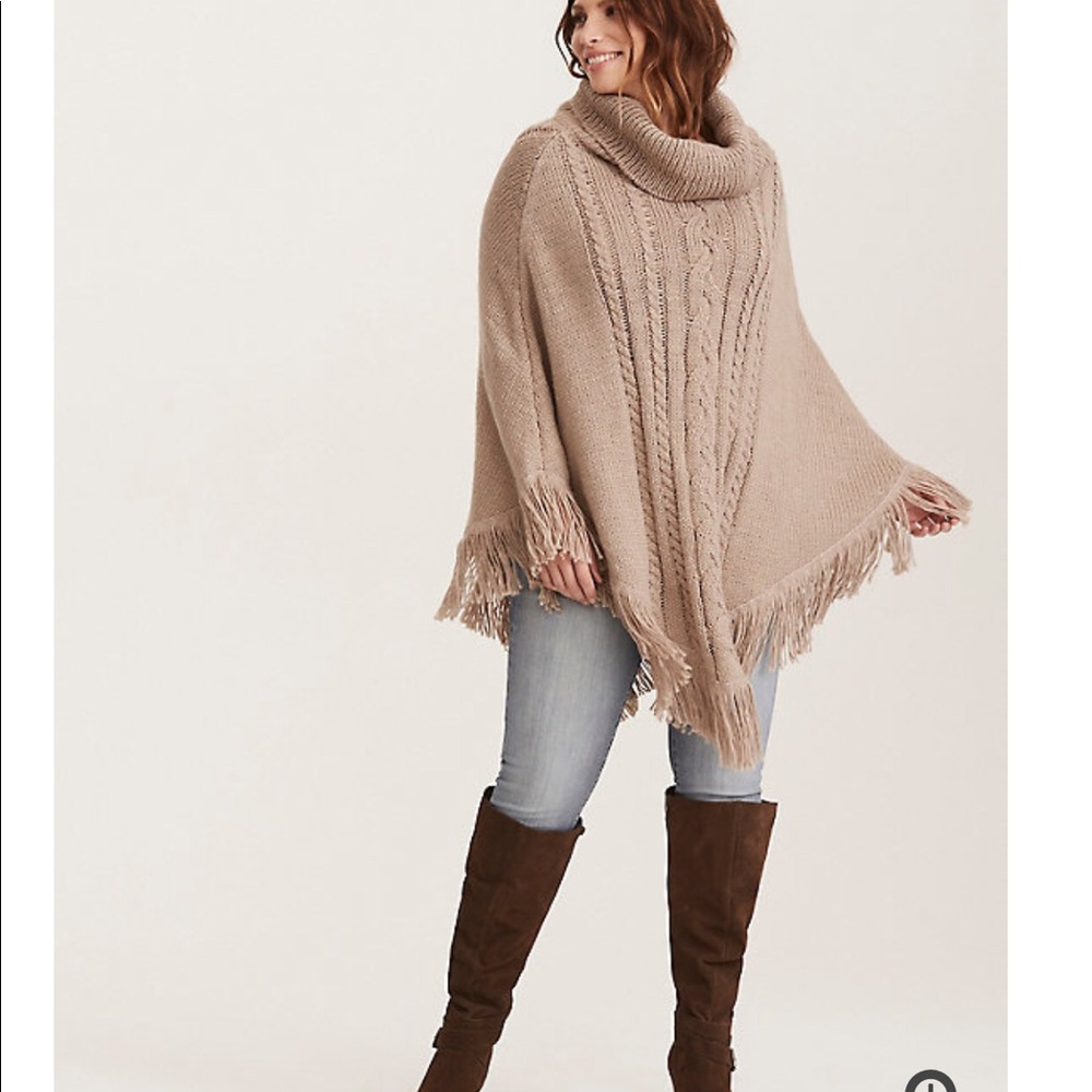 CABLE KNIT PONCHO